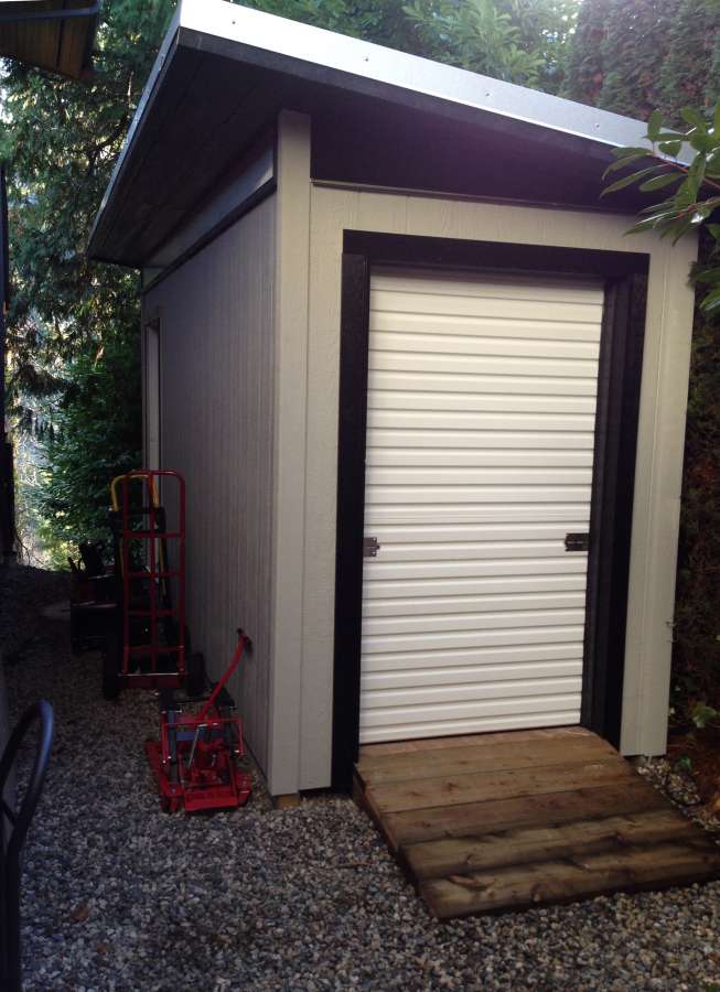 West Vancouver Contemporary Storage Shed