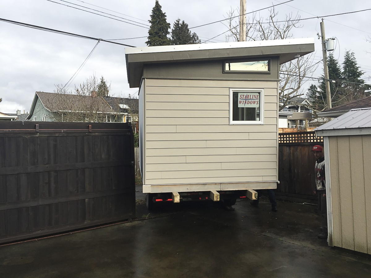 9x12 North Vancouver Backyard Office-07
